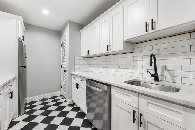 10 Weston Ave 112, Quincy, MA 02170