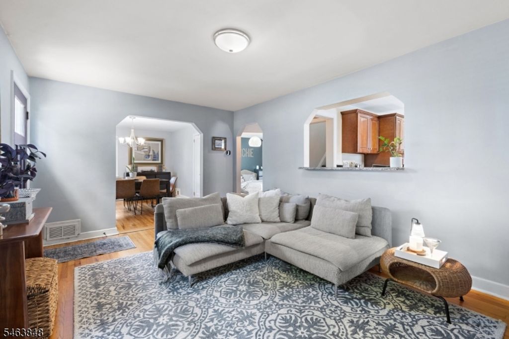 241 Hawthorne St, Scotch Plains Twp., NJ 07076 — photo 4