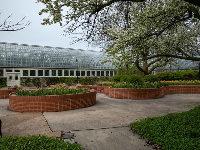 102 N Hamlin Boulevard D1, Chicago, IL 60624