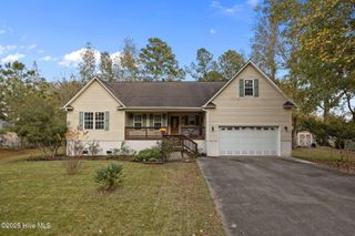 105 Seafarers Court, New Bern, NC 28562