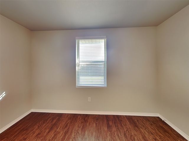 215 Bobbie Ann Court, Granbury, TX 76049