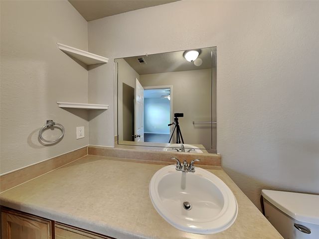 215 Bobbie Ann Court, Granbury, TX 76049