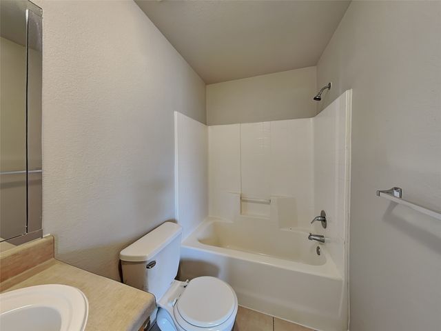 215 Bobbie Ann Court, Granbury, TX 76049