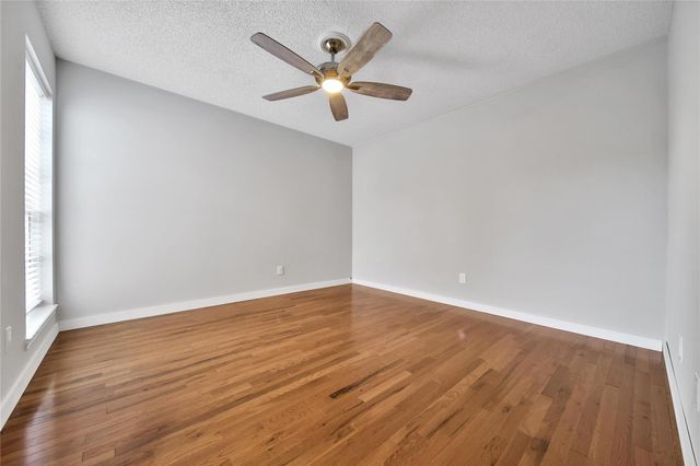 131 Phanturn Lane, Bellaire, TX 77401