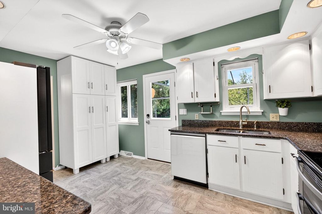 Image 12 of property listing at 20018 CAMERON MILL RD, Parkton, MD 21120