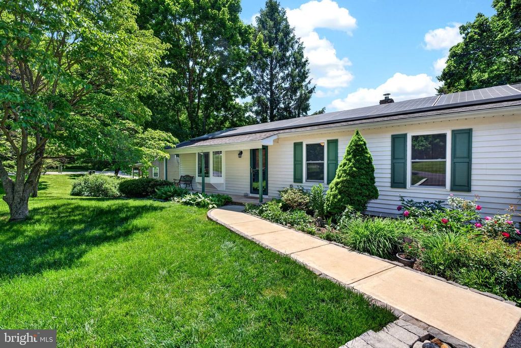 Image 2 of property listing at 20018 CAMERON MILL RD, Parkton, MD 21120
