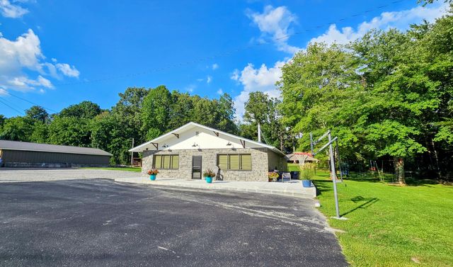 591 Main Street, Palmer, TN 37365