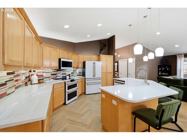 7222 EASTWOOD Ct Se, Turner, OR 97392