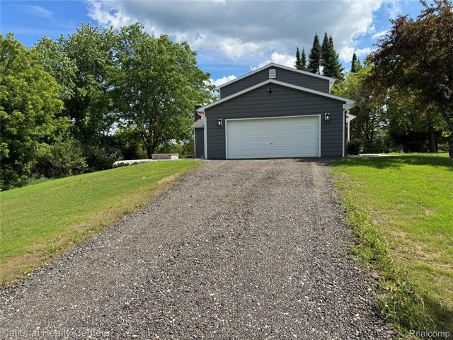 4109 Loves Creek, Marion Township, MI 48843