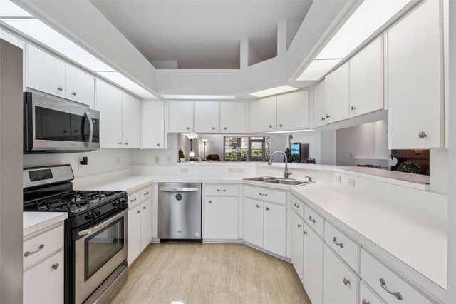 26842 FOREST HILLS STREET, Leesburg, FL 34748