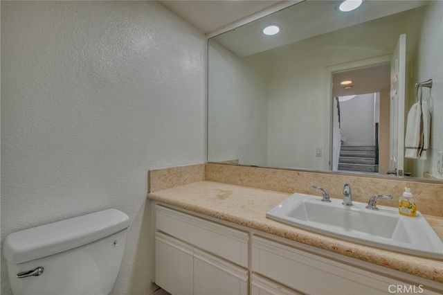 3717 Calle Joaquin, Calabasas, CA 91302