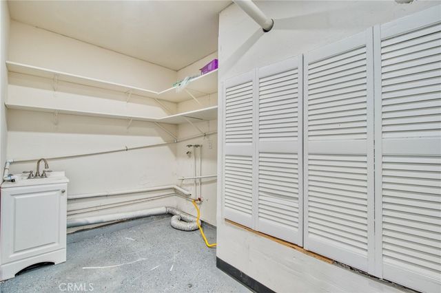 3717 Calle Joaquin, Calabasas, CA 91302