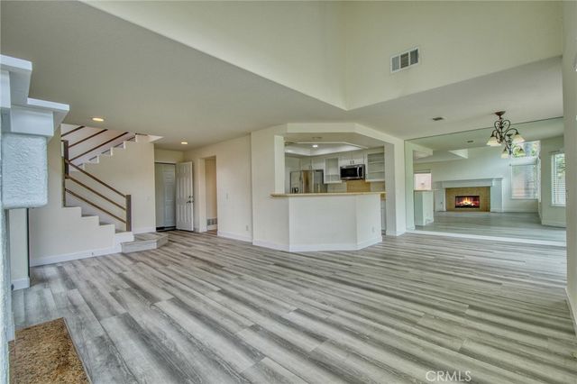 3717 Calle Joaquin, Calabasas, CA 91302