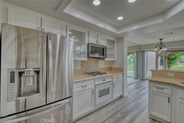 3717 Calle Joaquin, Calabasas, CA 91302