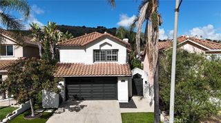 3717 Calle Joaquin, Calabasas, CA 91302
