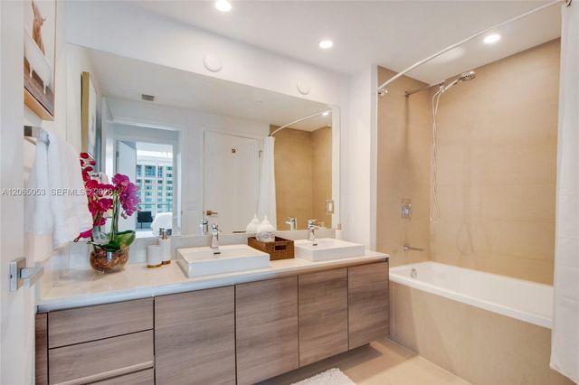 1080 Brickell Ave 1504, Miami, FL 33131