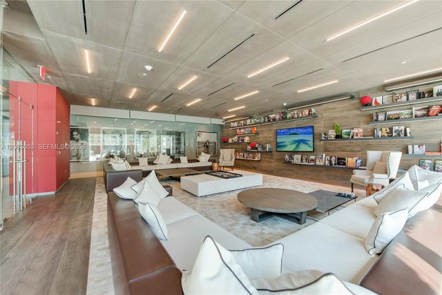 1080 Brickell Ave 1504, Miami, FL 33131