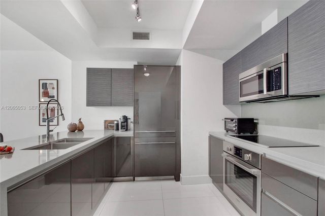 1080 Brickell Ave 1504, Miami, FL 33131