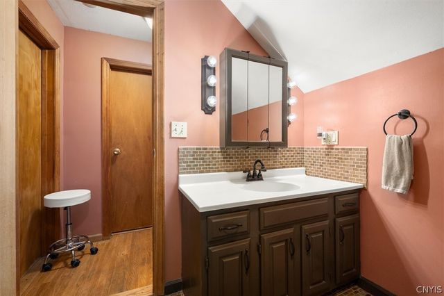 129 Seward Avenue, Utica, NY 13502