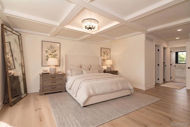 3836 Coachwood Lane, Rochester Hills, MI 48309