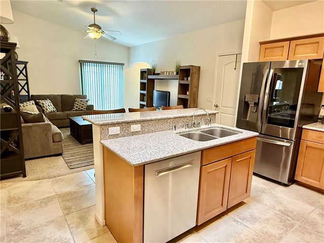 695 Vista Grande Drive, Kingman, AZ 86409