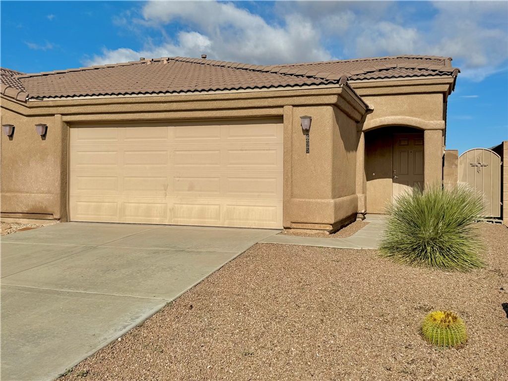 695 Vista Grande Drive, Kingman, AZ 86409