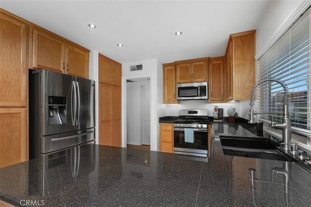 9301 Neolani, Huntington Beach, CA 92646