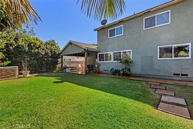 9301 Neolani, Huntington Beach, CA 92646