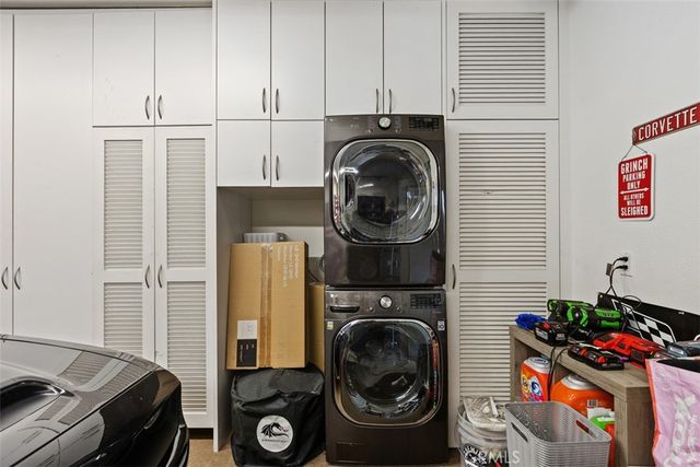9301 Neolani, Huntington Beach, CA 92646