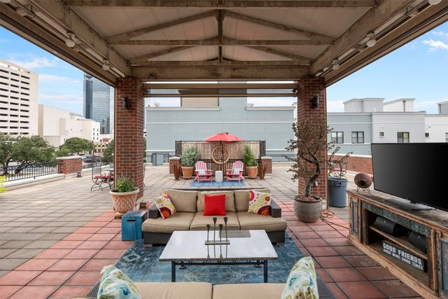 715 Jones Street, Fort Worth, TX 76102