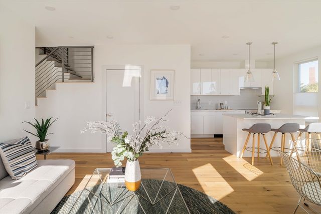 97 Elmwood Street 110, Cambridge, MA 02140