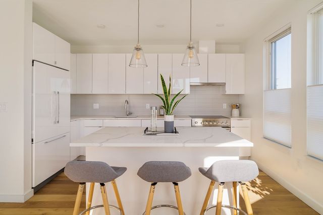 97 Elmwood Street 110, Cambridge, MA 02140