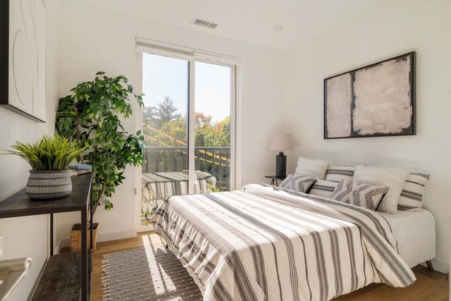 97 Elmwood Street 110, Cambridge, MA 02140