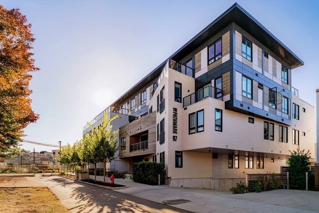 97 Elmwood Street 110, Cambridge, MA 02140