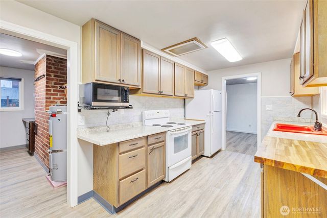 10915 Davisson Road SW, Lakewood, WA 98499