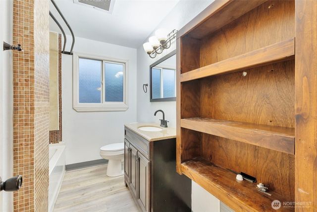 10915 Davisson Road SW, Lakewood, WA 98499