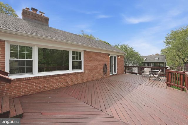 3138 JUNIPER LN, Falls Church, VA 22044