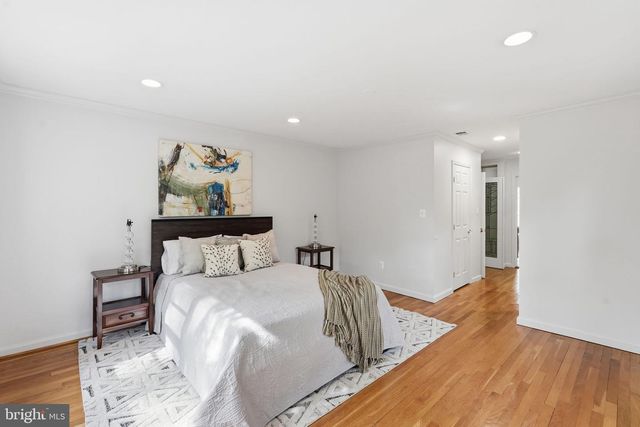 3138 JUNIPER LN, Falls Church, VA 22044