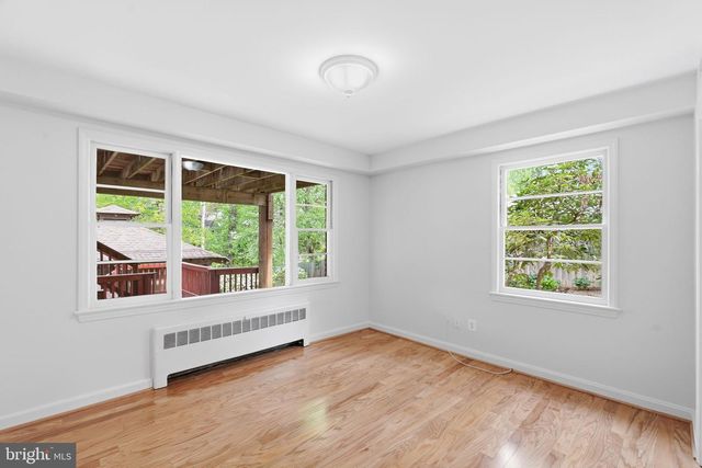 3138 JUNIPER LN, Falls Church, VA 22044