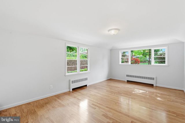 3138 JUNIPER LN, Falls Church, VA 22044