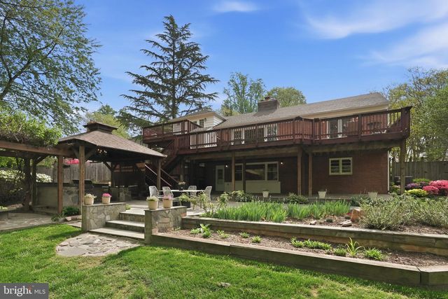 3138 JUNIPER LN, Falls Church, VA 22044