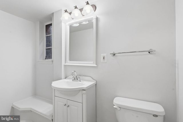 3138 JUNIPER LN, Falls Church, VA 22044
