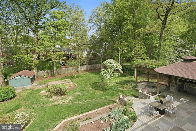 3138 JUNIPER LN, Falls Church, VA 22044