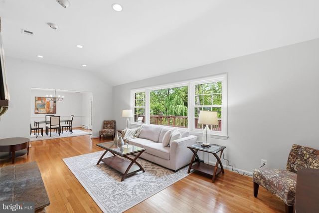 3138 JUNIPER LN, Falls Church, VA 22044