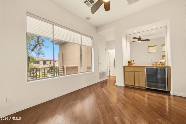 7249 E DEL ACERO Drive, Scottsdale, AZ 85258