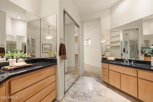 7249 E DEL ACERO Drive, Scottsdale, AZ 85258