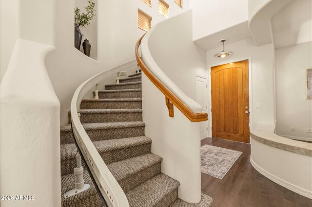 7249 E DEL ACERO Drive, Scottsdale, AZ 85258