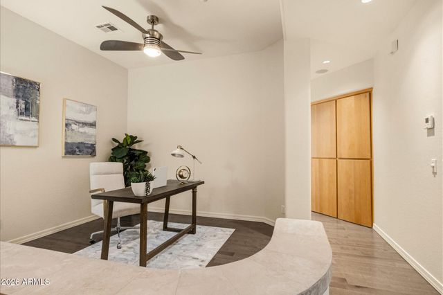 7249 E DEL ACERO Drive, Scottsdale, AZ 85258