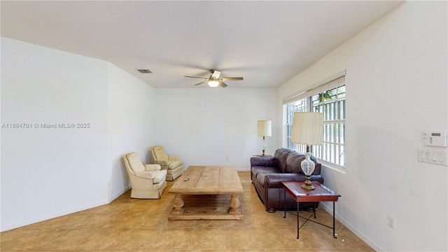 12922 SW 221st St, Miami, FL 33170