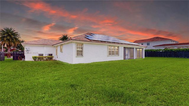 12922 SW 221st St, Miami, FL 33170